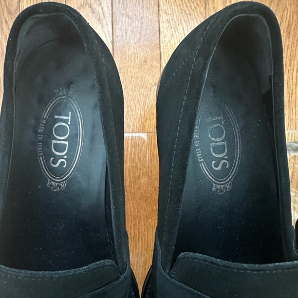 Tod’s Black Suede Loafer with Sleek Side Buckle Size 8 main image 7